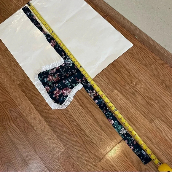 Vintage Floral HALF APRON W/ Pockets Tie Back Lace Pretend Play Artist Kitchen - Picture 7 of 7